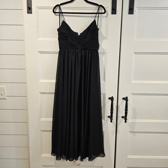 Mac Duggal 70099 V Neck Sleeveless Flowy Ruched Midi Dress Black Size XS - Picture 2 of 9